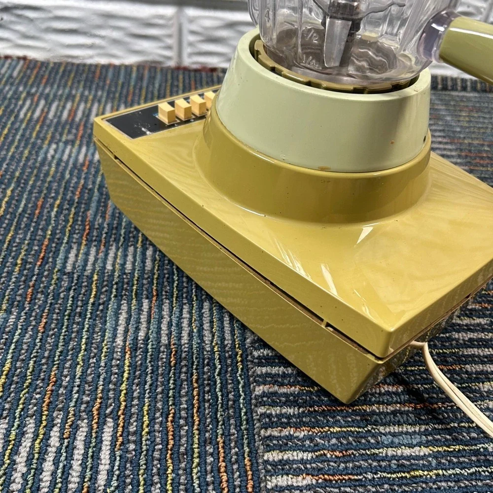 Vintage Hamilton Beach Blender 40oz Avocado Green 7-Speed Model 616-1 Scovill